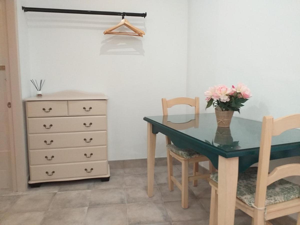 Malaga Ensuites City Centre Esterno foto